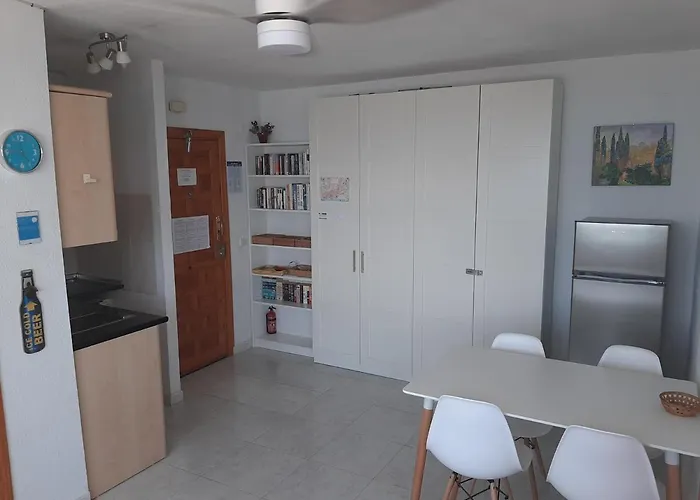 Playa Torecilla Beachfront נרחה