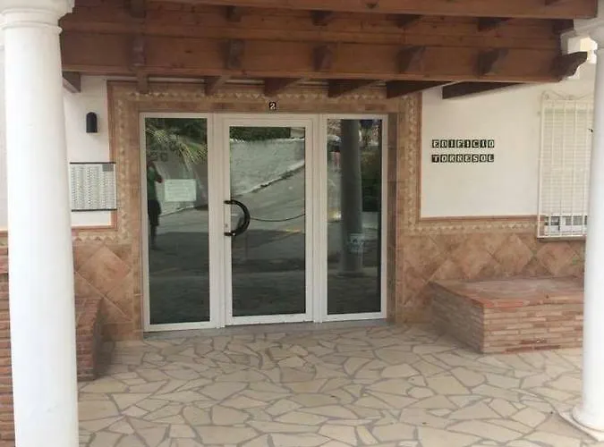 Playa Torecilla Beachfront Нерха